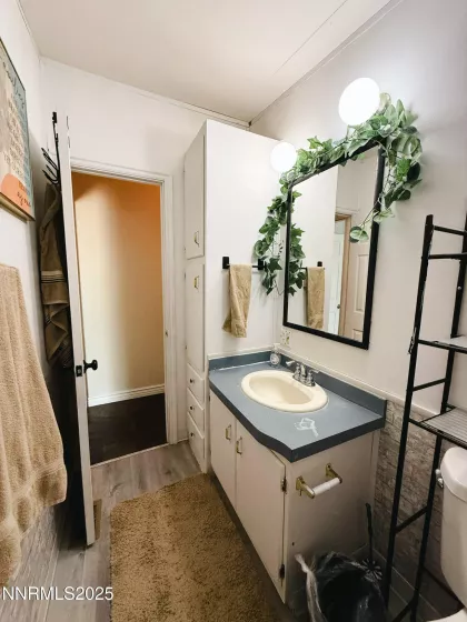 102 Manhattan, Battle Mountain, Nevada 89820, 3 Bedrooms Bedrooms, ,2 BathroomsBathrooms,Residential,Residential,Manhattan,250052574