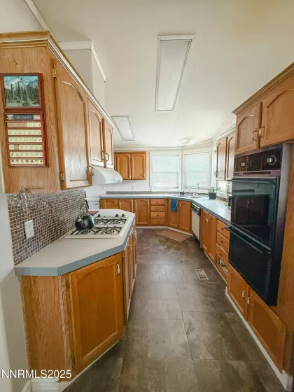 102 Manhattan, Battle Mountain, Nevada 89820, 3 Bedrooms Bedrooms, ,2 BathroomsBathrooms,Residential,Residential,Manhattan,250052574