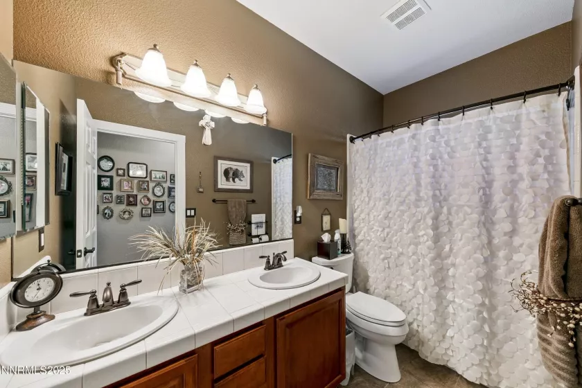 2885 Rio Vista, Minden, Nevada 89423, 4 Bedrooms Bedrooms, ,2 BathroomsBathrooms,Residential,Residential,Rio Vista,250052575