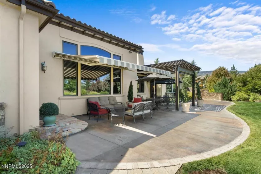 1555 Boulder Field, Reno, Nevada 89511, 4 Bedrooms Bedrooms, ,5 BathroomsBathrooms,Residential,Residential,Boulder Field,250052576
