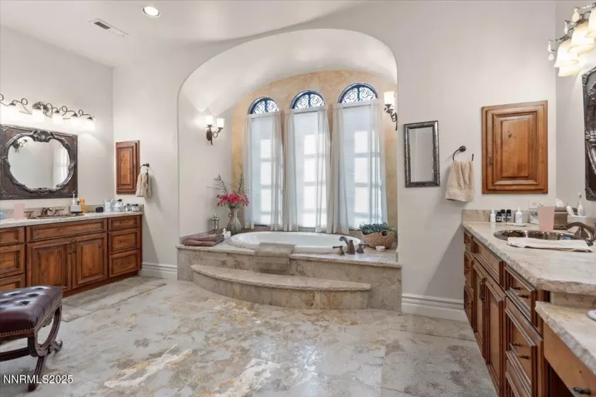 1555 Boulder Field, Reno, Nevada 89511, 4 Bedrooms Bedrooms, ,5 BathroomsBathrooms,Residential,Residential,Boulder Field,250052576