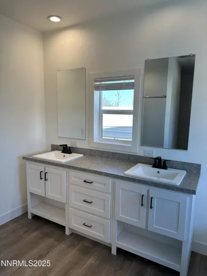 3030 Cougar, Silver Springs, Nevada 89429, 5 Bedrooms Bedrooms, ,2 BathroomsBathrooms,Residential,Residential,Cougar,250052577