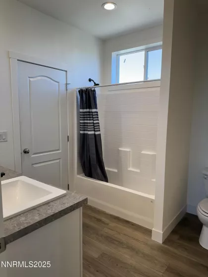 3030 Cougar, Silver Springs, Nevada 89429, 5 Bedrooms Bedrooms, ,2 BathroomsBathrooms,Residential,Residential,Cougar,250052577