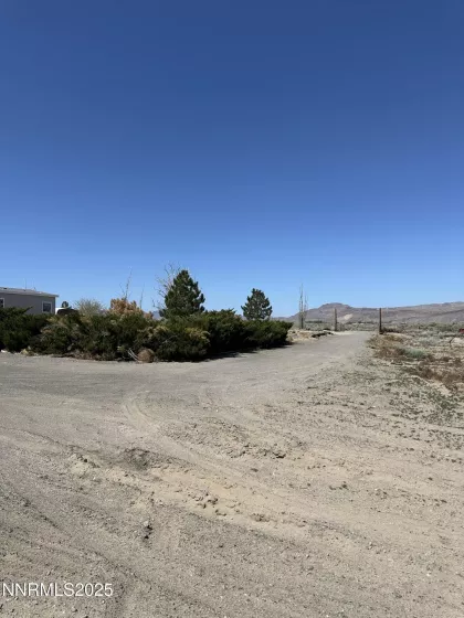 3030 Cougar, Silver Springs, Nevada 89429, 5 Bedrooms Bedrooms, ,2 BathroomsBathrooms,Residential,Residential,Cougar,250052577