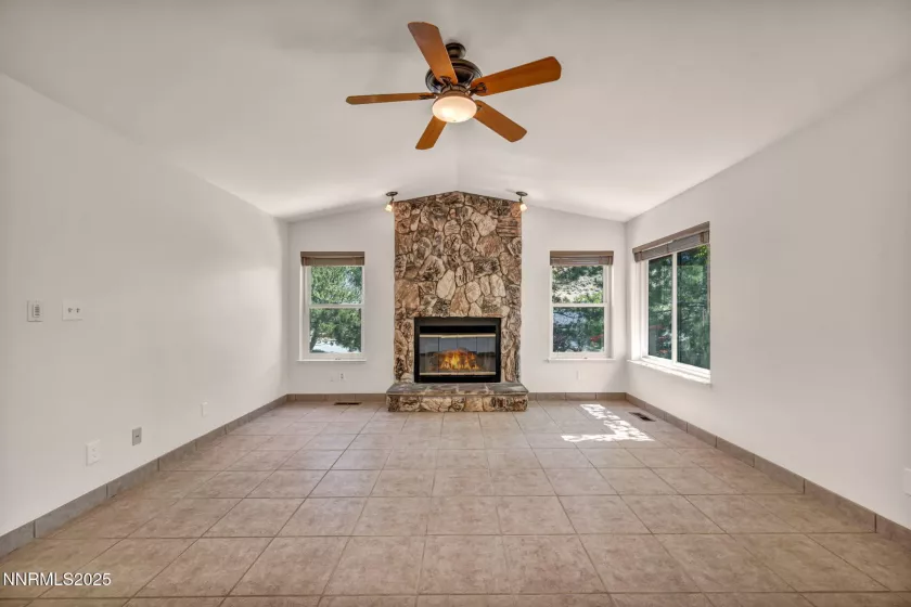 3582 Hemlock, Reno, Nevada 89509, 3 Bedrooms Bedrooms, ,2 BathroomsBathrooms,Residential,Residential,Hemlock,250052578