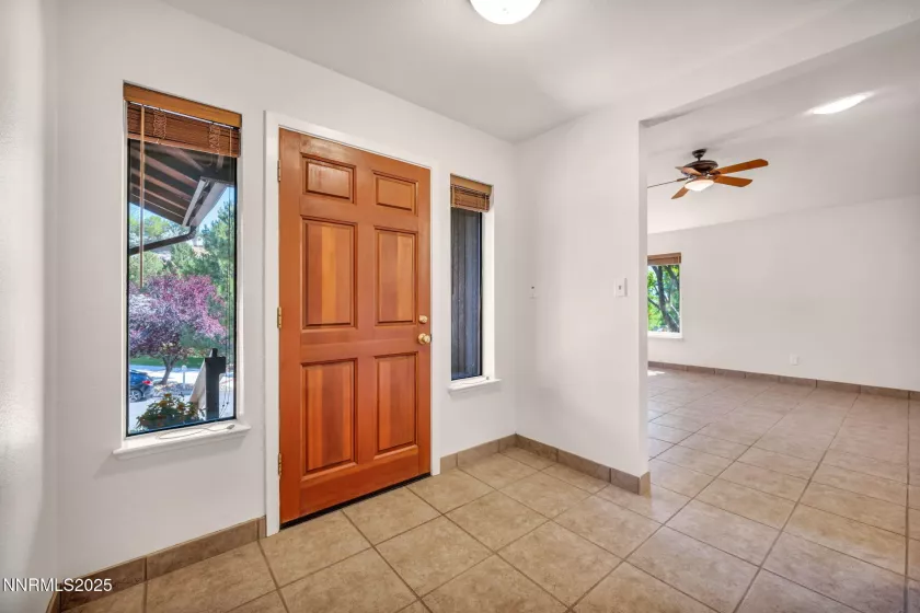 3582 Hemlock, Reno, Nevada 89509, 3 Bedrooms Bedrooms, ,2 BathroomsBathrooms,Residential,Residential,Hemlock,250052578