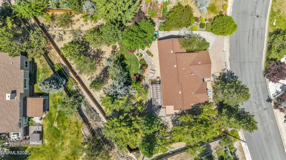 3582 Hemlock, Reno, Nevada 89509, 3 Bedrooms Bedrooms, ,2 BathroomsBathrooms,Residential,Residential,Hemlock,250052578