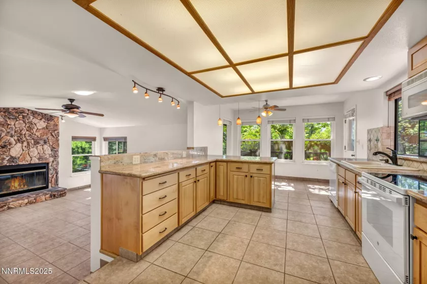 3582 Hemlock, Reno, Nevada 89509, 3 Bedrooms Bedrooms, ,2 BathroomsBathrooms,Residential,Residential,Hemlock,250052578