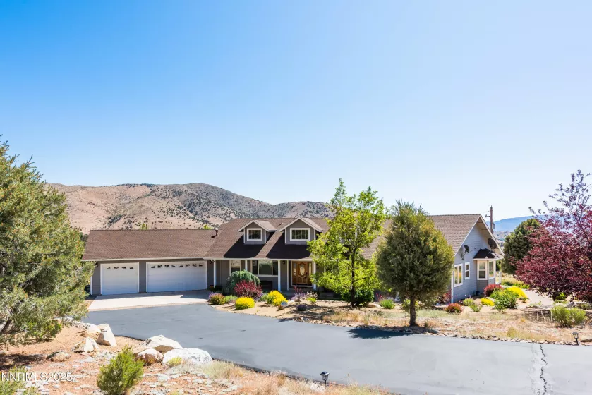 1533 Alba, Gardnerville, Nevada 89410, 4 Bedrooms Bedrooms, ,3 BathroomsBathrooms,Residential,Residential,Alba,250052579