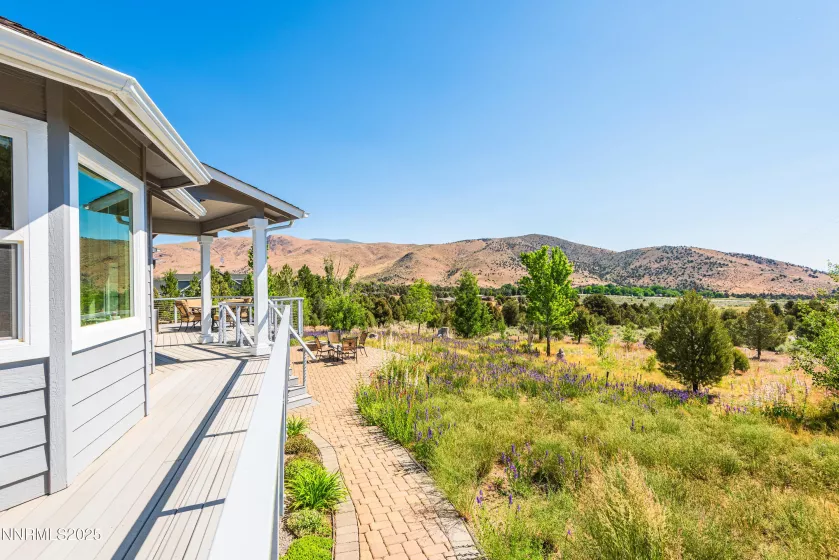 1533 Alba, Gardnerville, Nevada 89410, 4 Bedrooms Bedrooms, ,3 BathroomsBathrooms,Residential,Residential,Alba,250052579