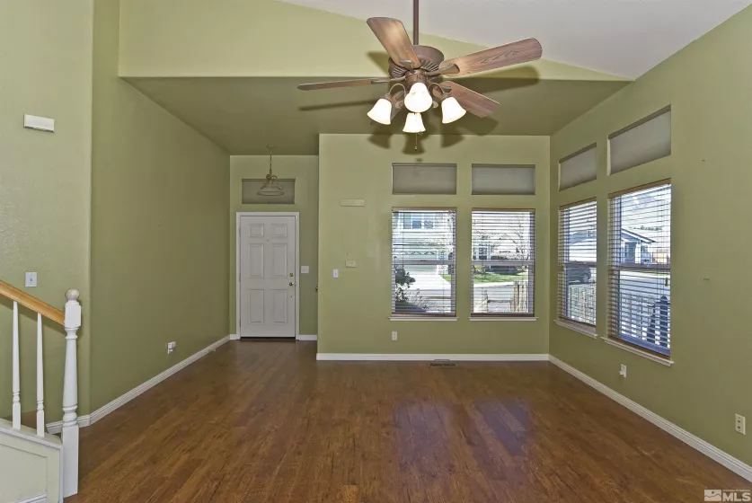 925 Sauvignon, Reno, Nevada 89506, 4 Bedrooms Bedrooms, ,3 BathroomsBathrooms,Residential,Residential,Sauvignon,250005158