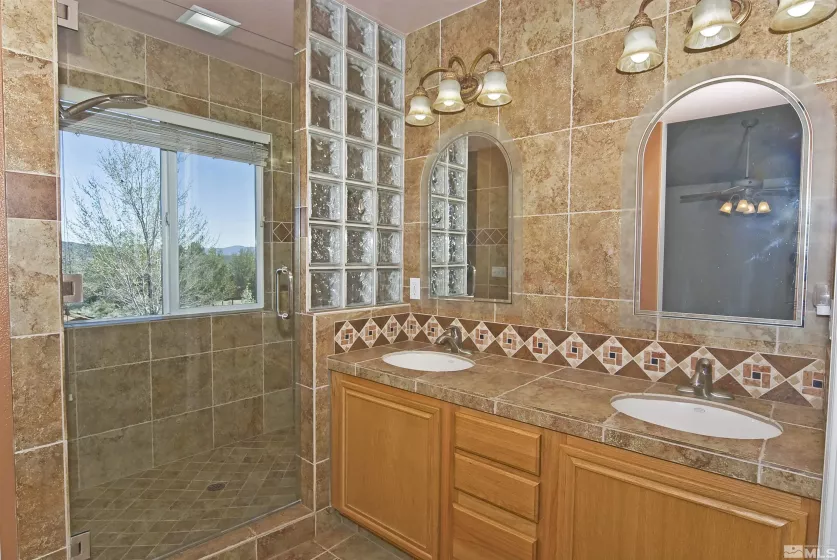 925 Sauvignon, Reno, Nevada 89506, 4 Bedrooms Bedrooms, ,3 BathroomsBathrooms,Residential,Residential,Sauvignon,250005158