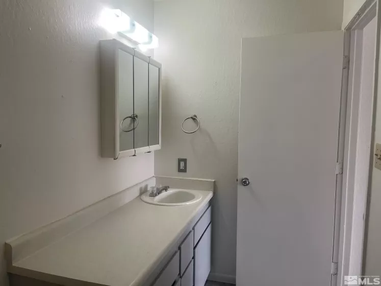 1215 Virbel, Reno, Nevada 89502, 1 Bedroom Bedrooms, ,1 BathroomBathrooms,Residential,Residential,Virbel,240015025