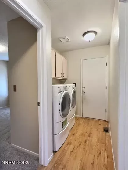 8425 Corrigan, Reno, Nevada 89506, 4 Bedrooms Bedrooms, ,2 BathroomsBathrooms,Residential,Residential,Corrigan,250052586