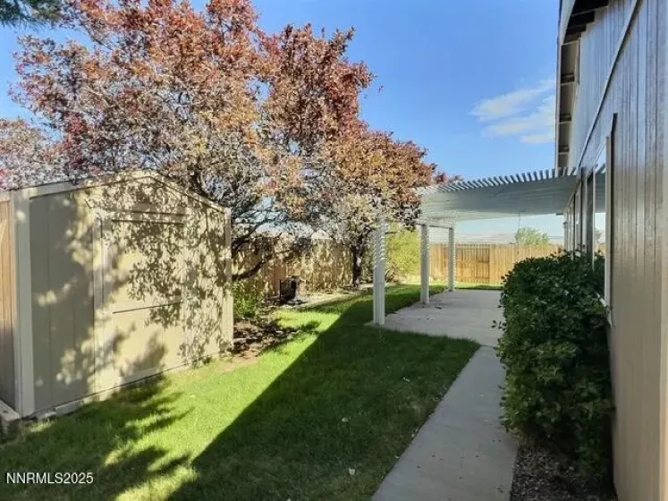 8425 Corrigan, Reno, Nevada 89506, 4 Bedrooms Bedrooms, ,2 BathroomsBathrooms,Residential,Residential,Corrigan,250052586