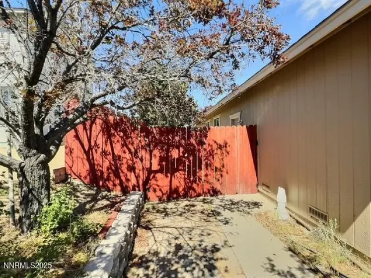 8425 Corrigan, Reno, Nevada 89506, 4 Bedrooms Bedrooms, ,2 BathroomsBathrooms,Residential,Residential,Corrigan,250052586