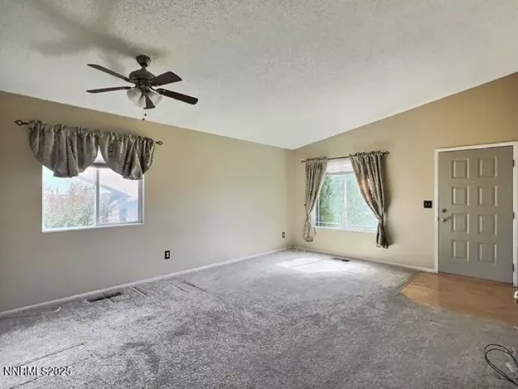 8425 Corrigan, Reno, Nevada 89506, 4 Bedrooms Bedrooms, ,2 BathroomsBathrooms,Residential,Residential,Corrigan,250052586