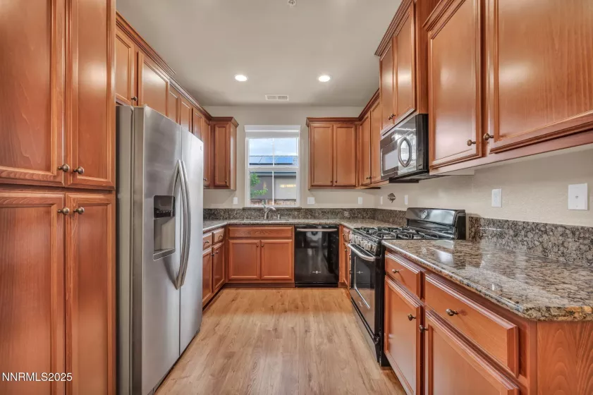 6775 Russian Thistle, Sparks, Nevada 89436, 3 Bedrooms Bedrooms, ,3 BathroomsBathrooms,Residential,Residential,Russian Thistle,250052587