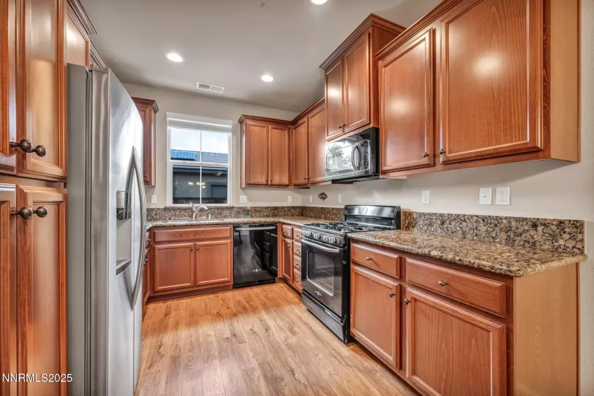 6775 Russian Thistle, Sparks, Nevada 89436, 3 Bedrooms Bedrooms, ,3 BathroomsBathrooms,Residential,Residential,Russian Thistle,250052587