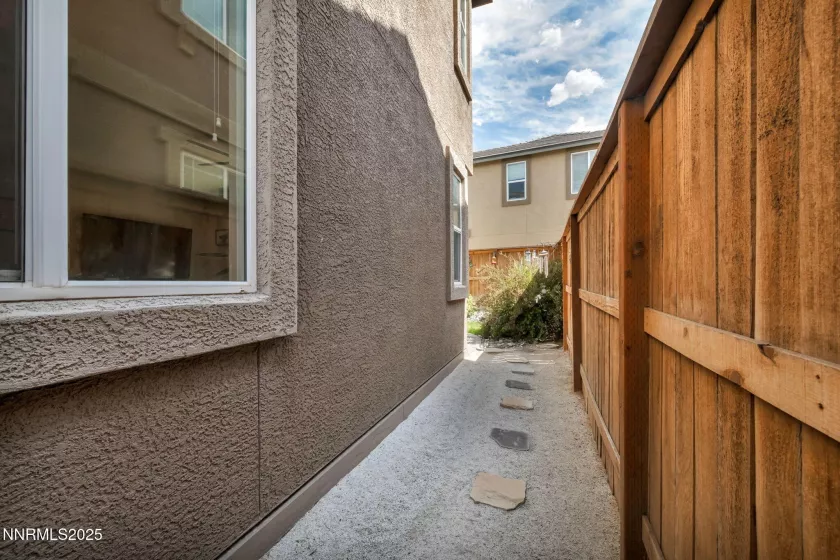 6775 Russian Thistle, Sparks, Nevada 89436, 3 Bedrooms Bedrooms, ,3 BathroomsBathrooms,Residential,Residential,Russian Thistle,250052587