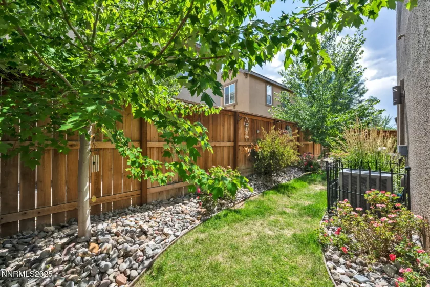 6775 Russian Thistle, Sparks, Nevada 89436, 3 Bedrooms Bedrooms, ,3 BathroomsBathrooms,Residential,Residential,Russian Thistle,250052587