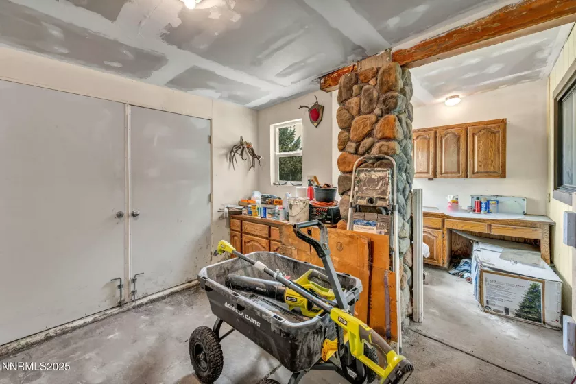 hobby room off garage