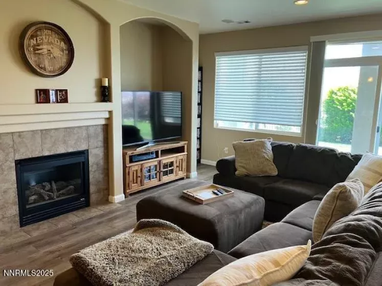 4073 Talladega, Sparks, Nevada 89436, 5 Bedrooms Bedrooms, ,4 BathroomsBathrooms,Residential,Residential,Talladega,250052589