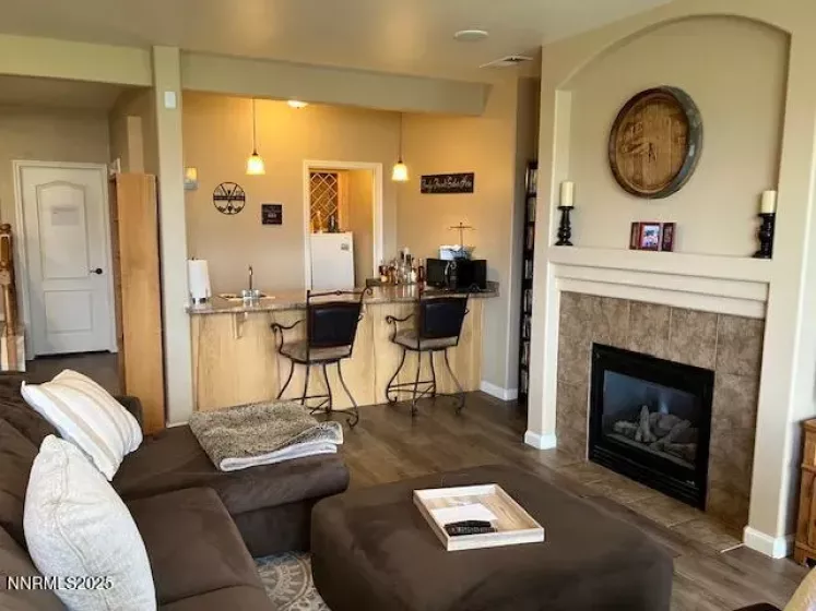 4073 Talladega, Sparks, Nevada 89436, 5 Bedrooms Bedrooms, ,4 BathroomsBathrooms,Residential,Residential,Talladega,250052589