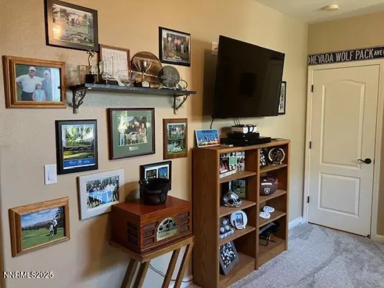 4073 Talladega, Sparks, Nevada 89436, 5 Bedrooms Bedrooms, ,4 BathroomsBathrooms,Residential,Residential,Talladega,250052589