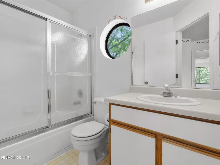 4325 Leeward, Reno, Nevada 89502, 2 Bedrooms Bedrooms, ,3 BathroomsBathrooms,Residential,Residential,Leeward,250052594