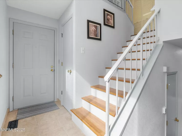 4325 Leeward, Reno, Nevada 89502, 2 Bedrooms Bedrooms, ,3 BathroomsBathrooms,Residential,Residential,Leeward,250052594
