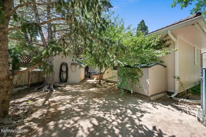 7 Circle, Carson City, Nevada 89703, 3 Bedrooms Bedrooms, ,3 BathroomsBathrooms,Residential,Residential,Circle,250052595