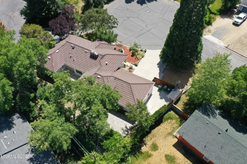 7 Circle, Carson City, Nevada 89703, 3 Bedrooms Bedrooms, ,3 BathroomsBathrooms,Residential,Residential,Circle,250052595