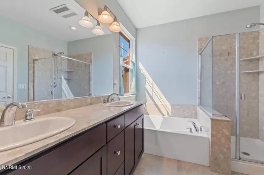2720 Peavine Pines, Reno, Nevada 89523, 3 Bedrooms Bedrooms, ,3 BathroomsBathrooms,Residential,Residential,Peavine Pines,250052592