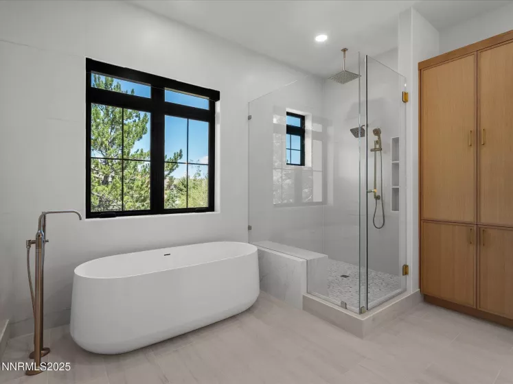 3662 Spirit Bluff, Reno, Nevada 89511, 5 Bedrooms Bedrooms, ,6 BathroomsBathrooms,Residential,Residential,Spirit Bluff,250052596