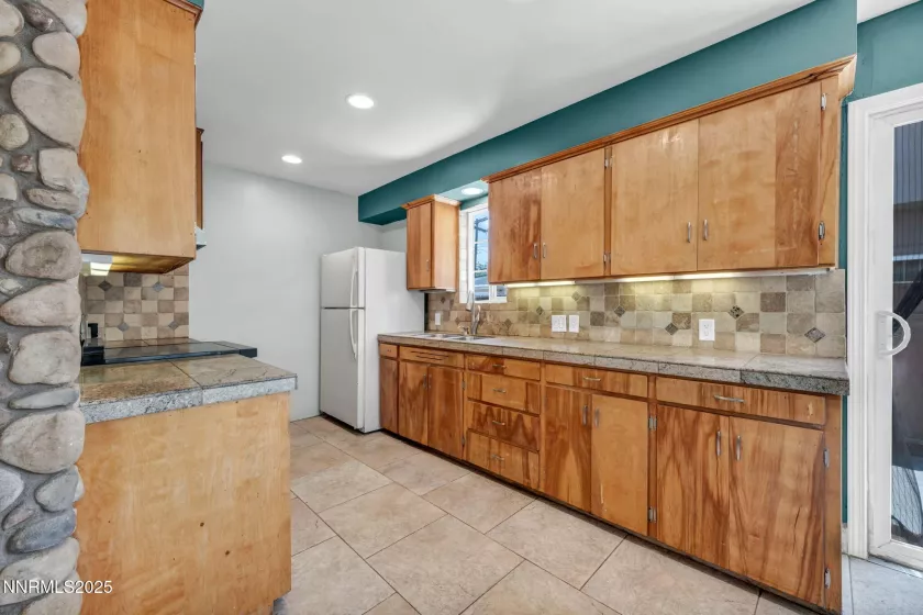 1320 Yori, Reno, Nevada 89502, 3 Bedrooms Bedrooms, ,1 BathroomBathrooms,Residential,Residential,Yori,250052599