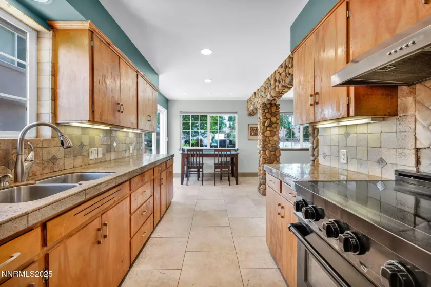 1320 Yori, Reno, Nevada 89502, 3 Bedrooms Bedrooms, ,1 BathroomBathrooms,Residential,Residential,Yori,250052599