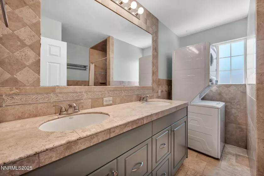 1320 Yori, Reno, Nevada 89502, 3 Bedrooms Bedrooms, ,1 BathroomBathrooms,Residential,Residential,Yori,250052599