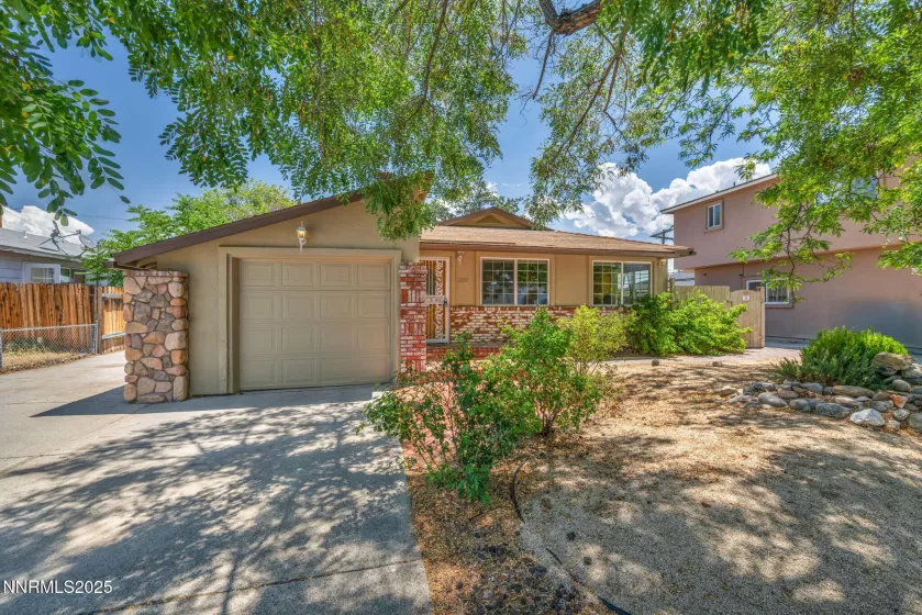 1320 Yori, Reno, Nevada 89502, 3 Bedrooms Bedrooms, ,1 BathroomBathrooms,Residential,Residential,Yori,250052599