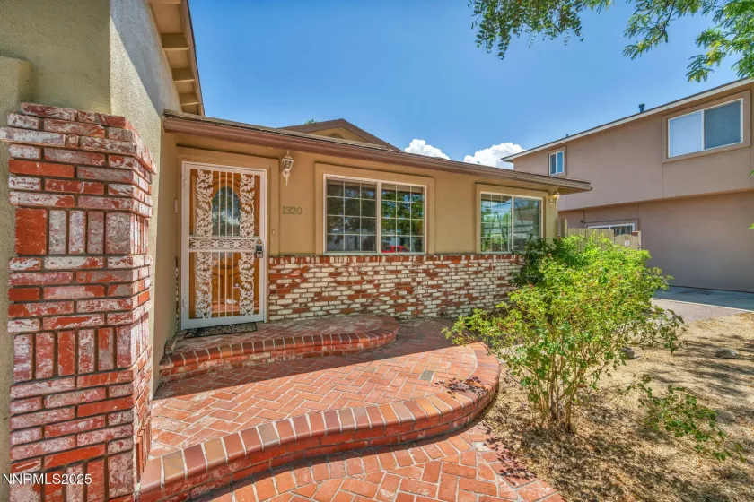 1320 Yori, Reno, Nevada 89502, 3 Bedrooms Bedrooms, ,1 BathroomBathrooms,Residential,Residential,Yori,250052599