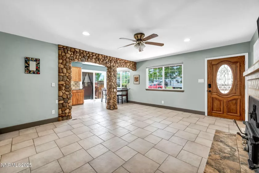 1320 Yori, Reno, Nevada 89502, 3 Bedrooms Bedrooms, ,1 BathroomBathrooms,Residential,Residential,Yori,250052599