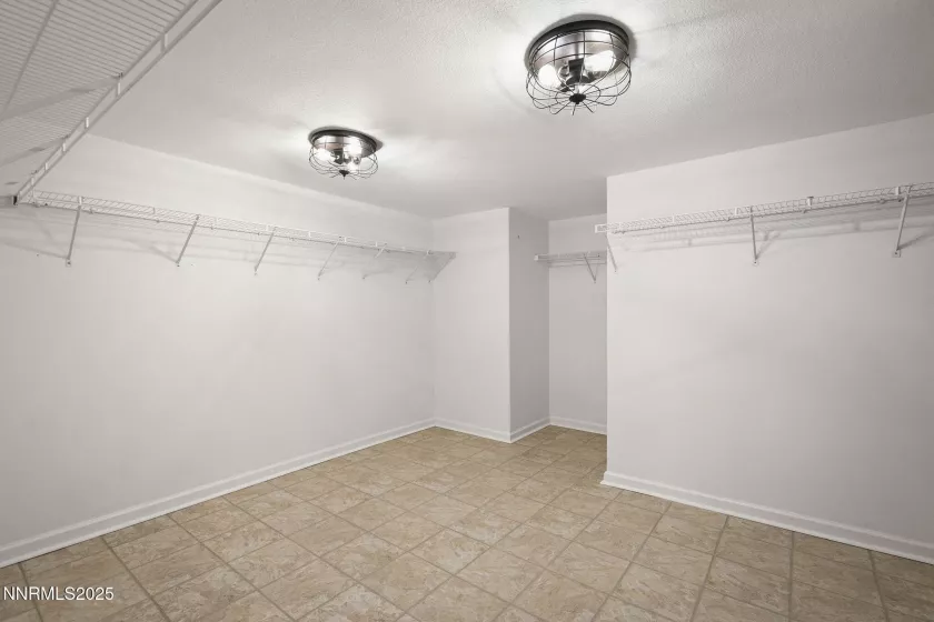 4833 Ramcreek, Reno, Nevada 89519, 4 Bedrooms Bedrooms, ,3 BathroomsBathrooms,Residential,Residential,Ramcreek,250052600