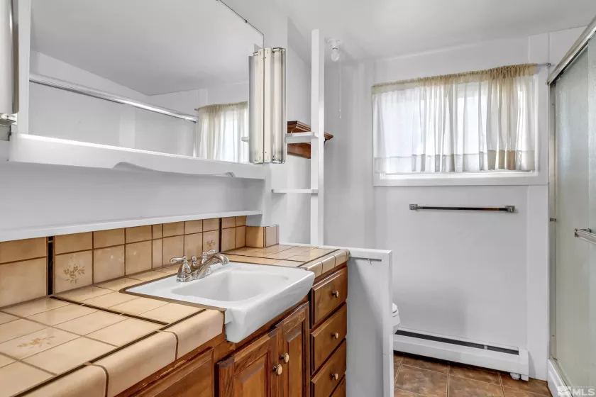1275 Washington, Reno, Nevada 89503, 4 Bedrooms Bedrooms, ,3 BathroomsBathrooms,Residential,Residential,Washington,250003346