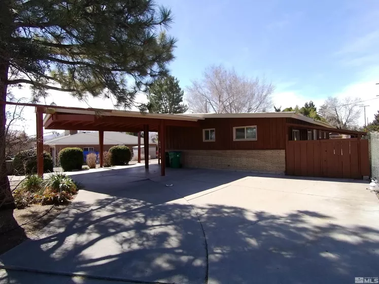 1275 Washington, Reno, Nevada 89503, 4 Bedrooms Bedrooms, ,3 BathroomsBathrooms,Residential,Residential,Washington,250003346