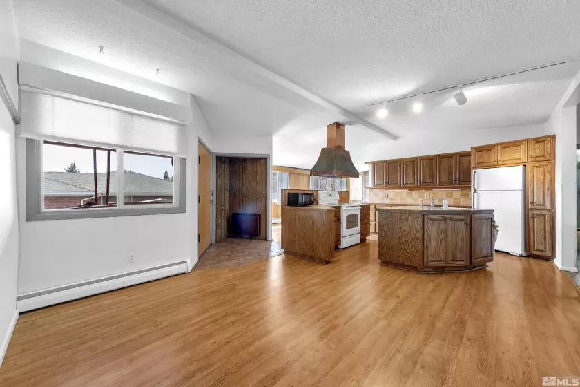1275 Washington, Reno, Nevada 89503, 4 Bedrooms Bedrooms, ,3 BathroomsBathrooms,Residential,Residential,Washington,250003346