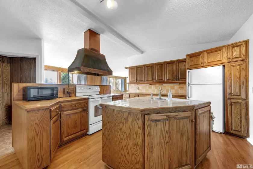 1275 Washington, Reno, Nevada 89503, 4 Bedrooms Bedrooms, ,3 BathroomsBathrooms,Residential,Residential,Washington,250003346
