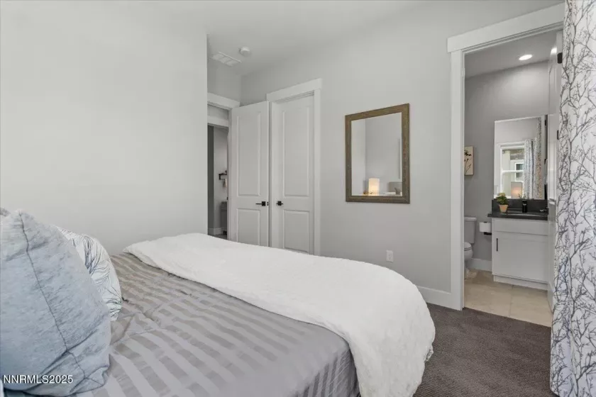 5517 Western Rider, Reno, Nevada 89511, 3 Bedrooms Bedrooms, ,4 BathroomsBathrooms,Residential,Residential,Western Rider,250052602