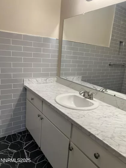 2955 Lakeside, Reno, Nevada 89509, 2 Bedrooms Bedrooms, ,2 BathroomsBathrooms,Residential,Residential,Lakeside,250052604