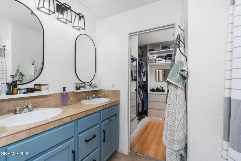 7220 Windswept, Sparks, Nevada 89436, 4 Bedrooms Bedrooms, ,3 BathroomsBathrooms,Residential,Residential,Windswept,250052606