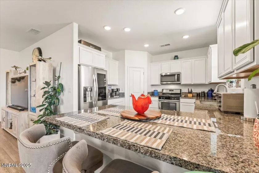 516 Beckwourth, Reno, Nevada 89506, 3 Bedrooms Bedrooms, ,2 BathroomsBathrooms,Residential,Residential,Beckwourth,250052607